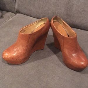 L.A.M.B. By Gwen Stefani brown wedges size 7